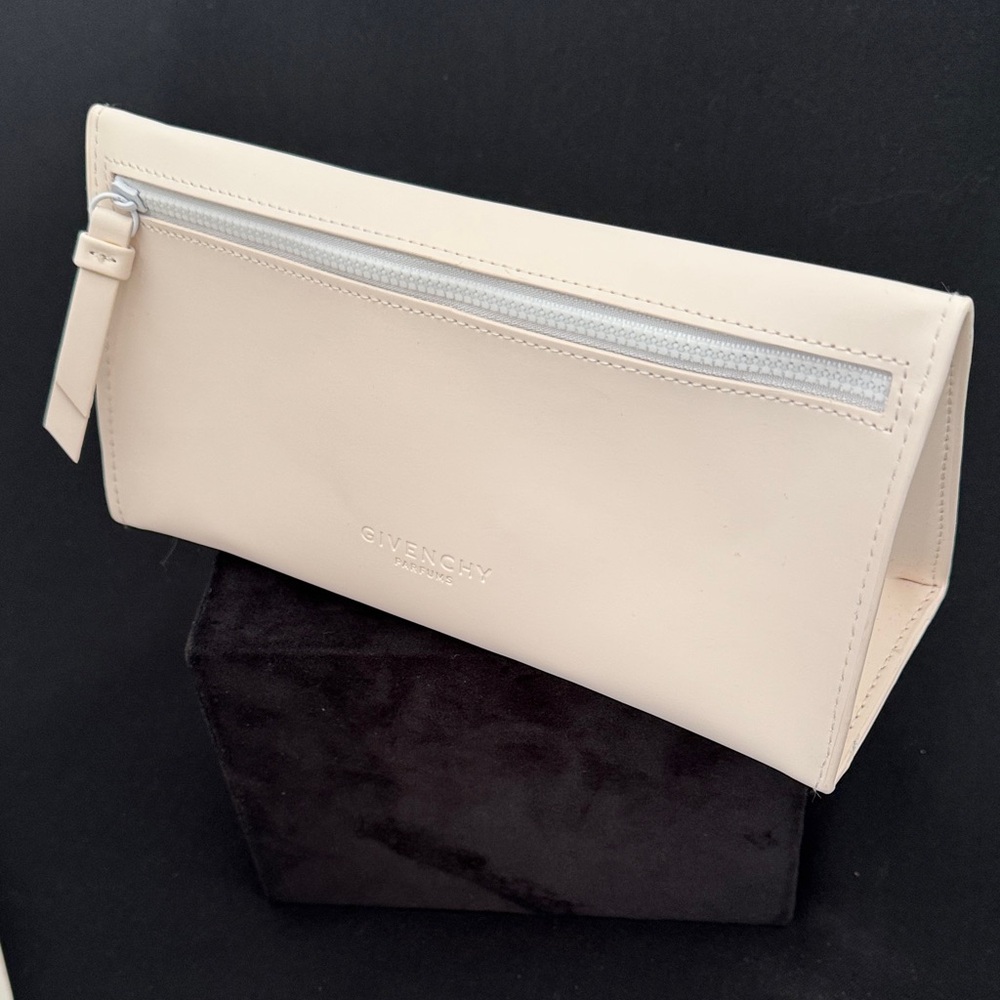 GIVENCHY Parfums Pouch